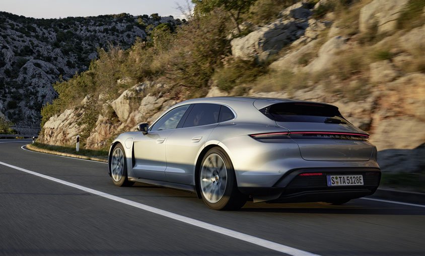 Porsche Taycan Sport Turismo: practicidad eléctrica