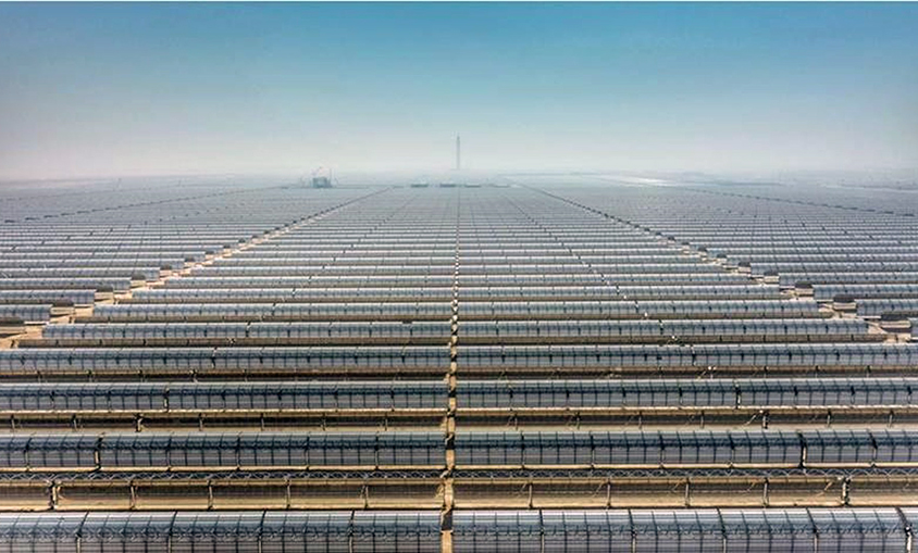 Abengoa finaliza la construcción de tres plantas en el complejo solar más grande del mundo en Dubái