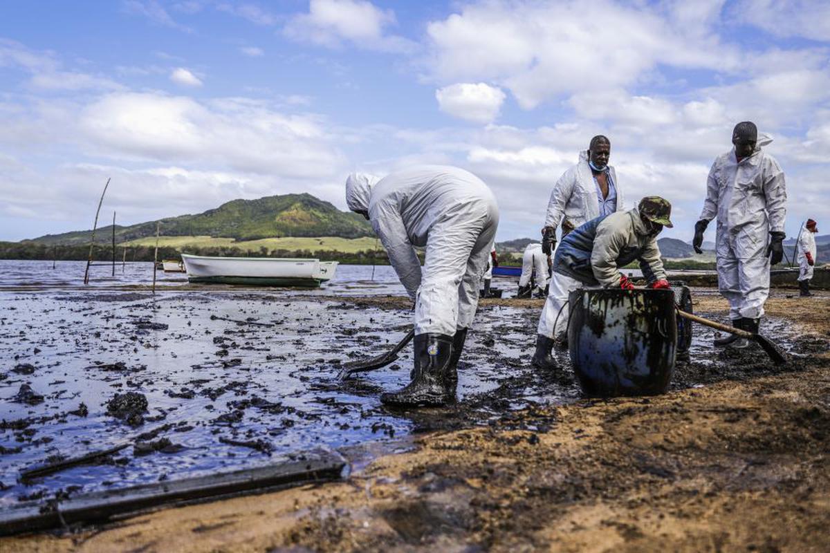 Demandan a Repsol por casi 1.000 millones en Países Bajos por el derrame de crudo en Perú