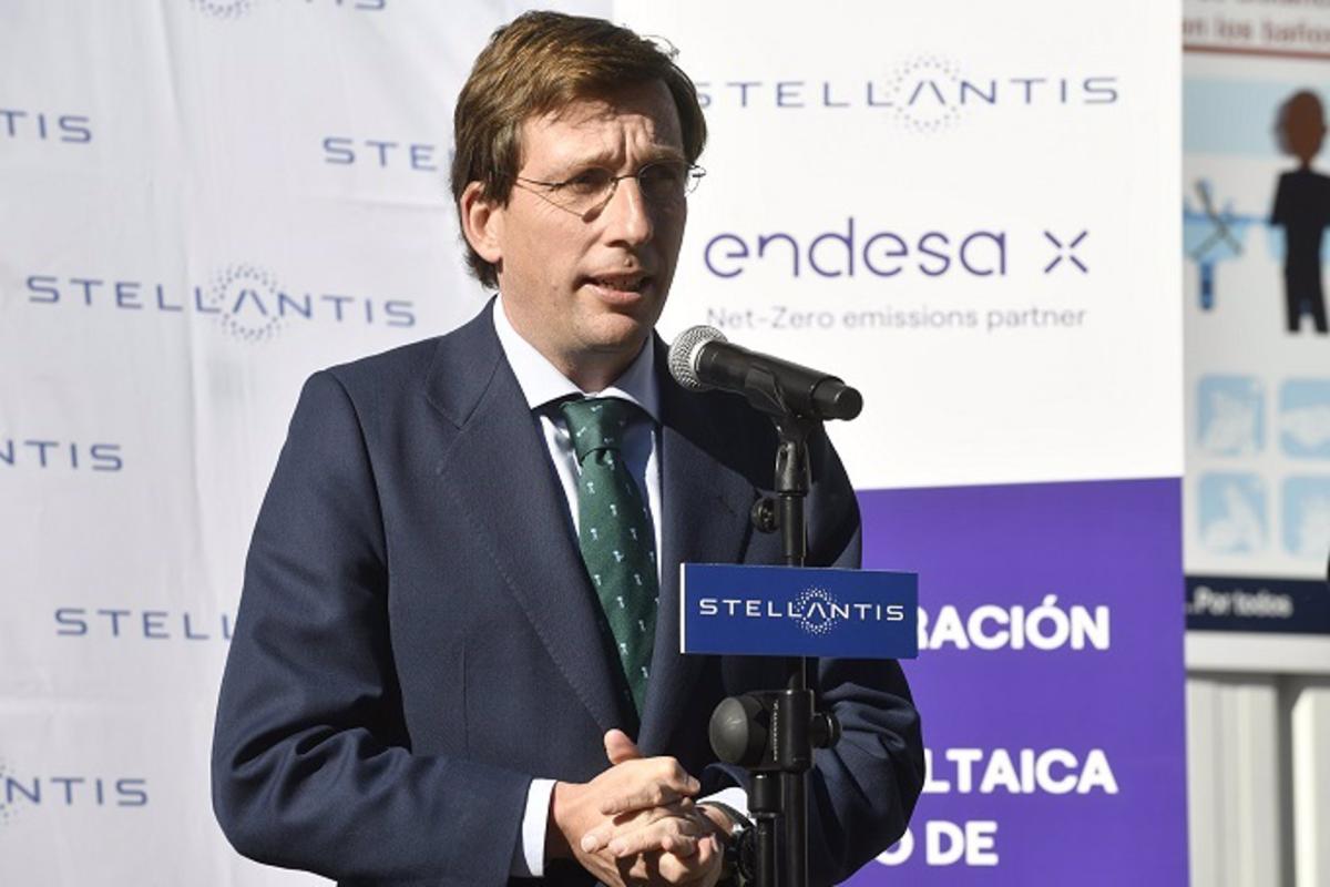 Stellantis inaugura en su centro de Madrid una planta fotovoltaica desarrollada con Endesa X