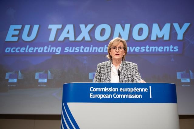 Bruselas propone definitivamente que nuclear y gas formen parte de la taxonomía verde