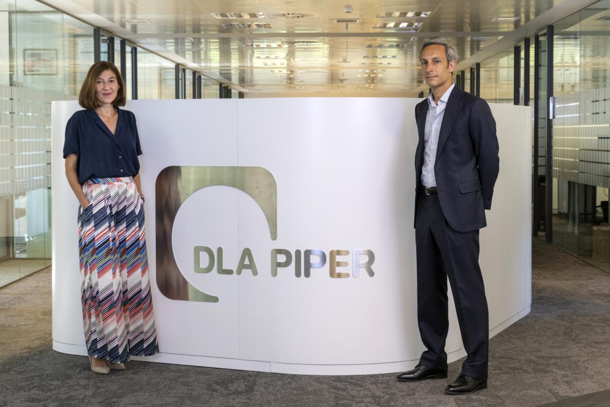 DLA Piper, primer despacho de abogados del mundo en firmar un PPA de renovables