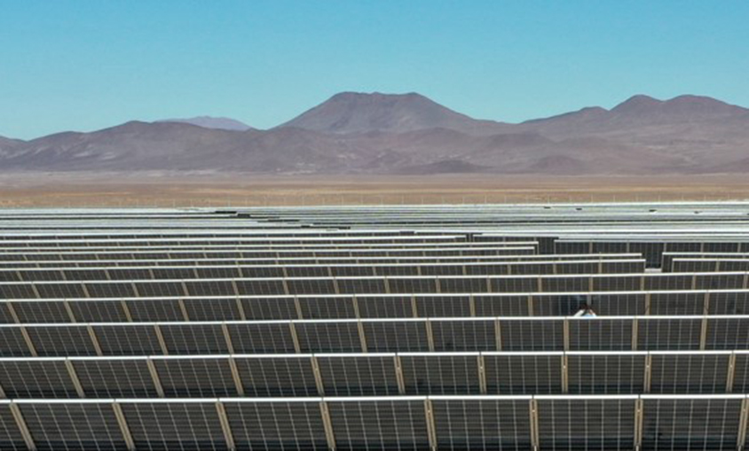 La generación eólica y solar supera por primera vez al carbón en Chile