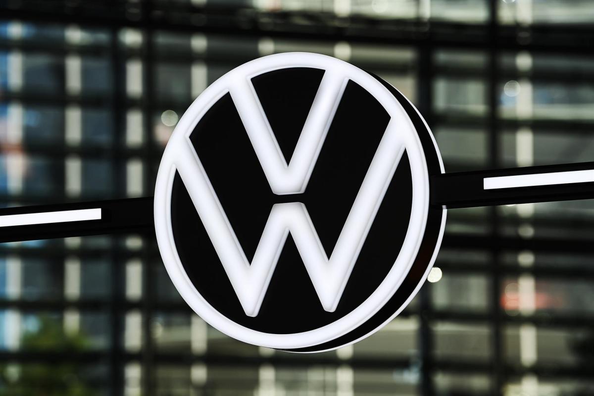 Volkswagen detiene la producción en Rusia y suspende las exportaciones al país
