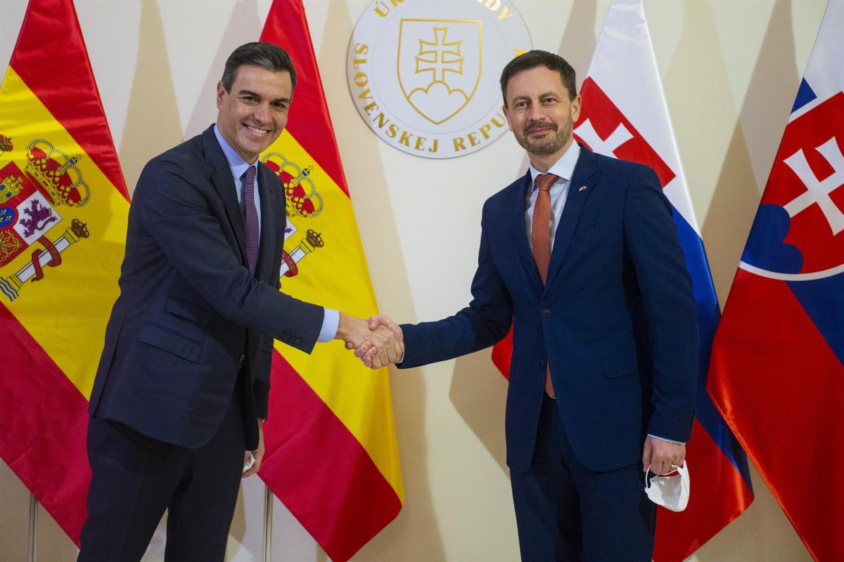 Sánchez llevará al Consejo Europeo una reforma del mercado gasista para desacoplar el precio del gas al de la electricidad