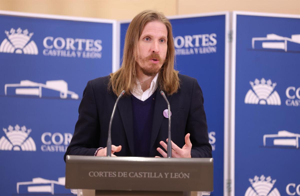 Podemos pide una "tasa Iberdrola" que rebaje el 40 % la factura de la luz