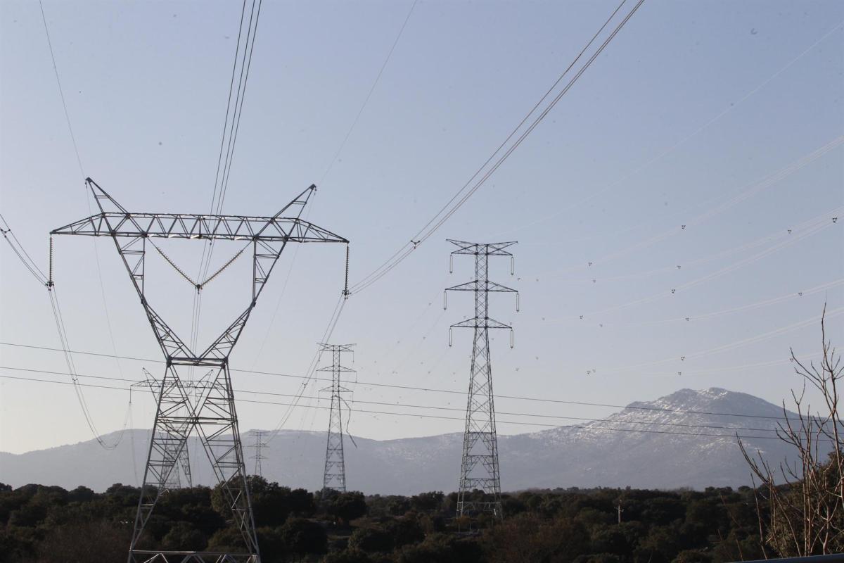 El precio de la luz subirá un 6,25% este jueves, hasta los 225,71 euros/MWh