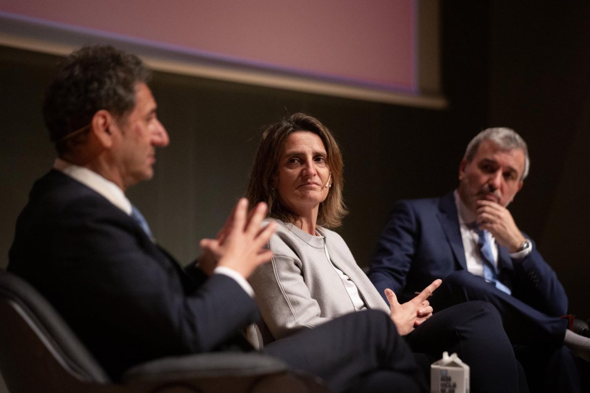 Teresa Ribera es "optimista" ante la posibilidad de fijar un tope del gas en 30 euros el MWh