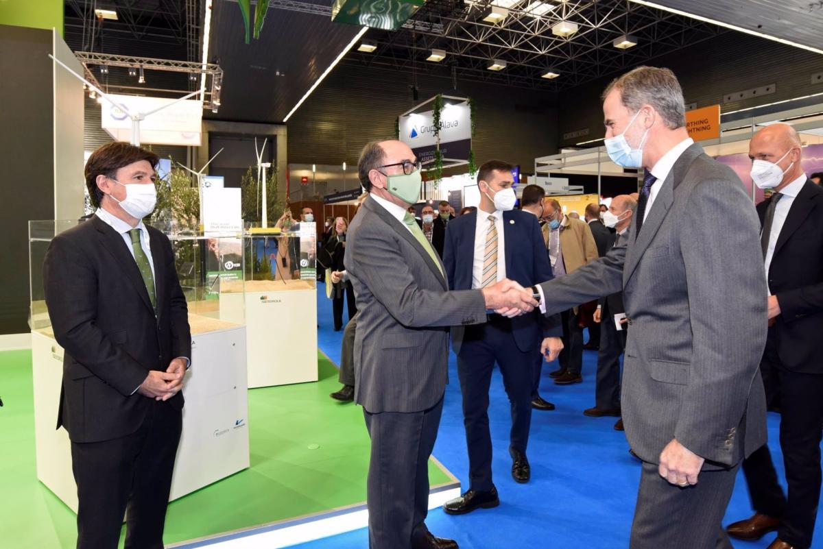 Sánchez Galán presenta al Rey los proyectos más innovadores de Iberdrola en WindEurope Bilbao 2022