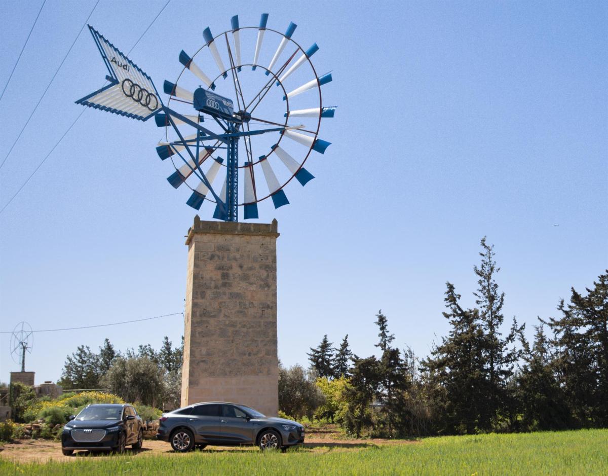 Audi transforma un molino de viento en un generador de electricidad reutilizando motores eléctricos