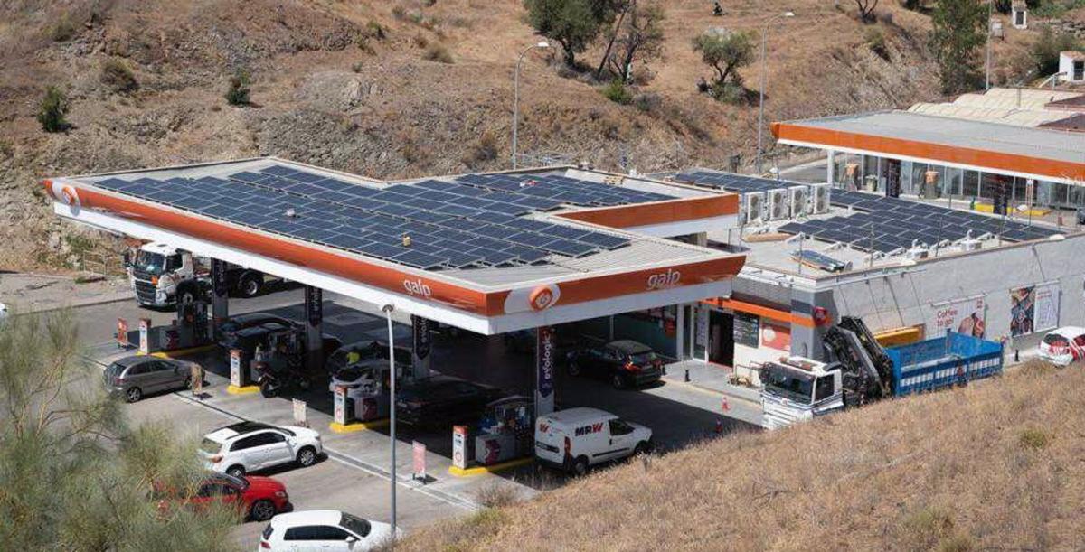 Galp instalará paneles fotovoltaicos en alrededor de 100 estaciones de servicio en España y Portugal