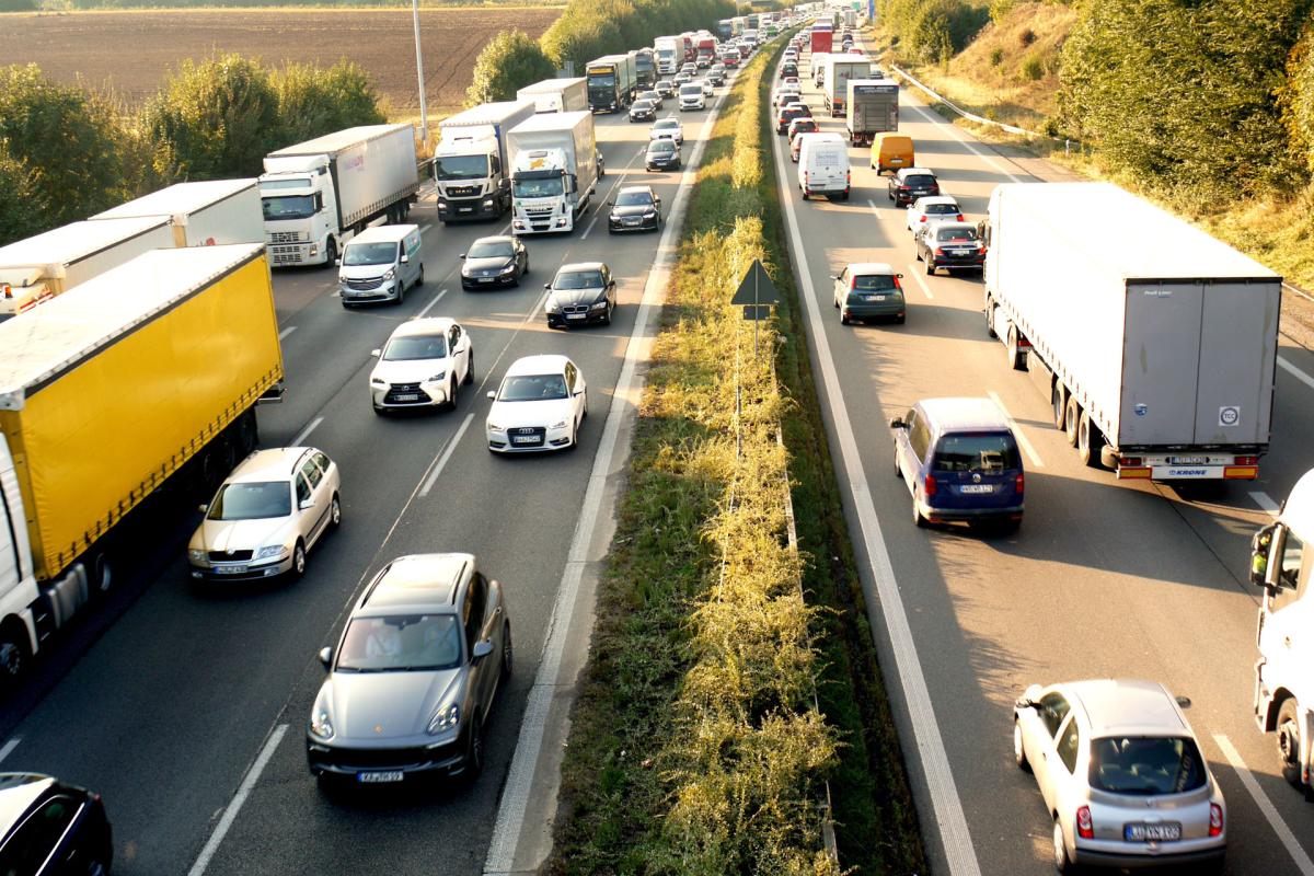 Las emisiones medias de CO2 del sector automovilístico se reducen un 16% en Europa en 2021