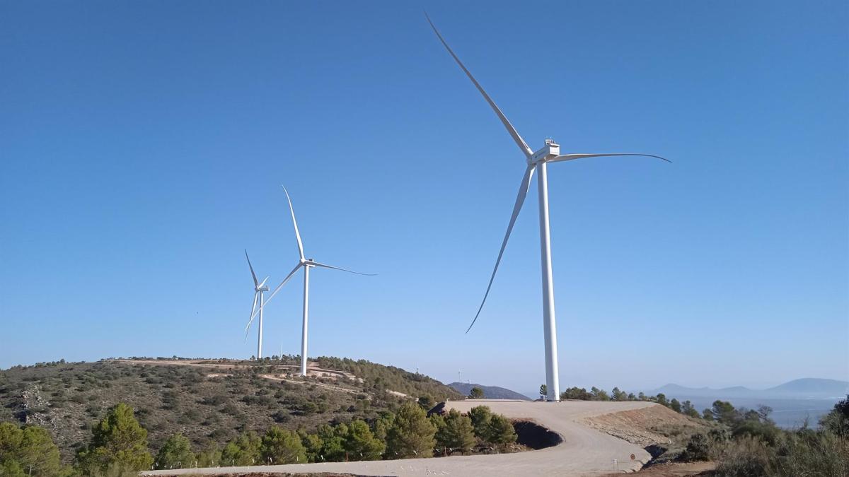 Iberdrola inicia la instalación de los aerogeneradores más potentes de España en Málaga