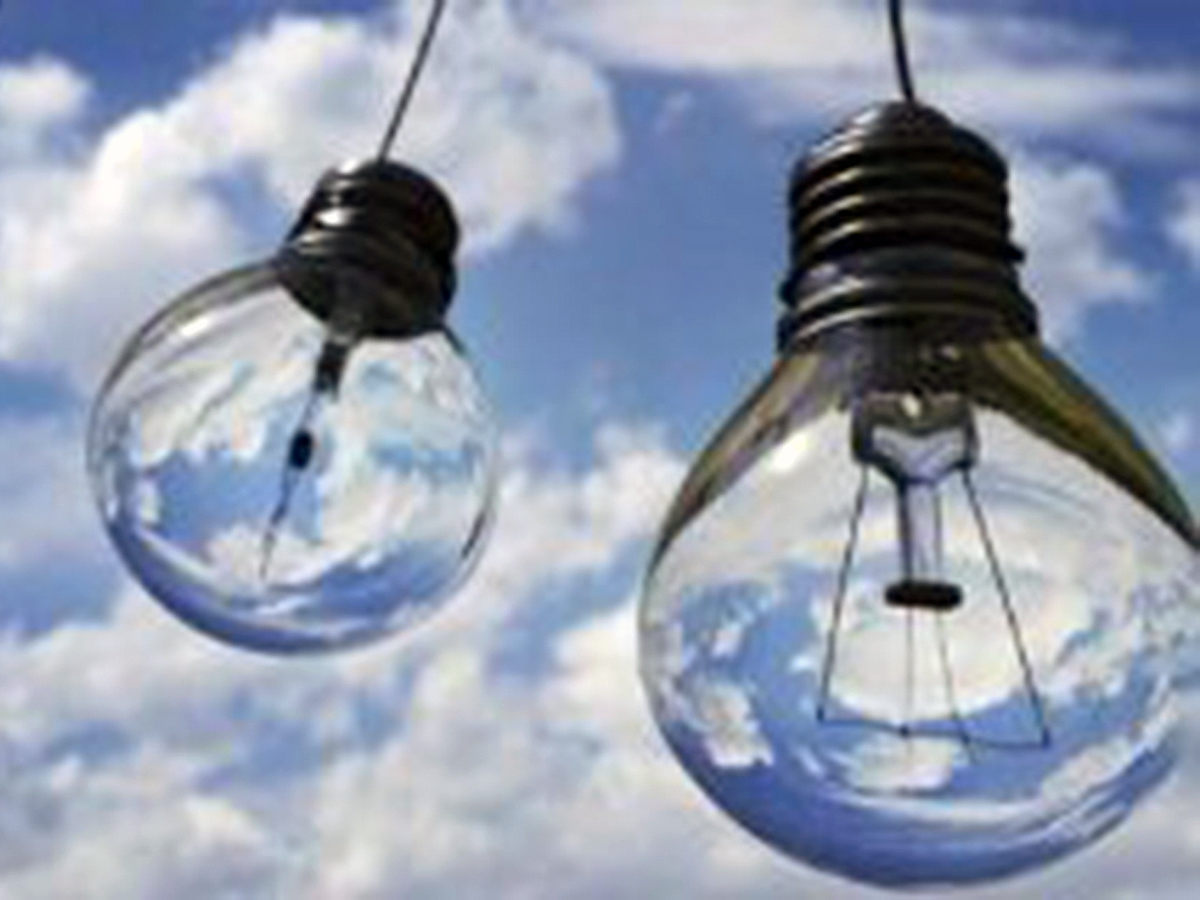 El precio de la luz bajará este martes un 7,29%, hasta los 180 euros/MWh