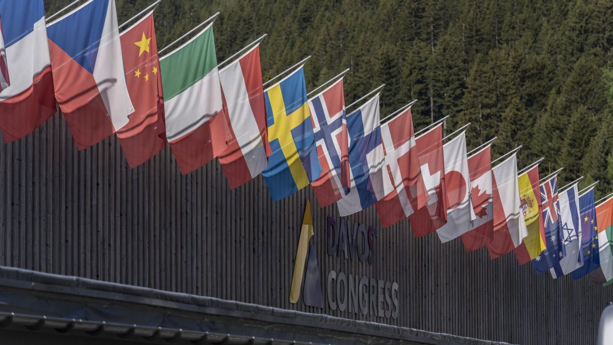 El WEF aconseja cuadruplicar en 5 años la inversión en "combustibles limpios"