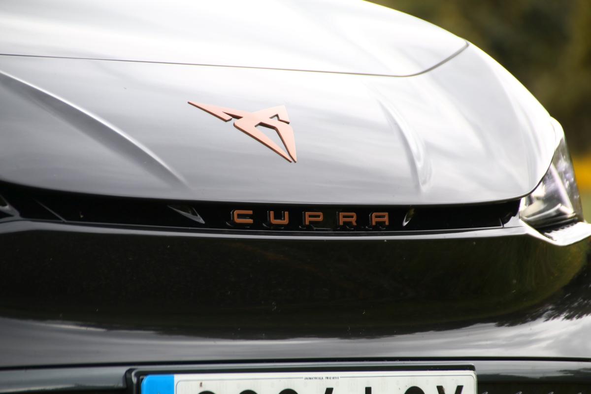 Cupra lanza una ofensiva eléctrica y facturará más que Seat en 2023