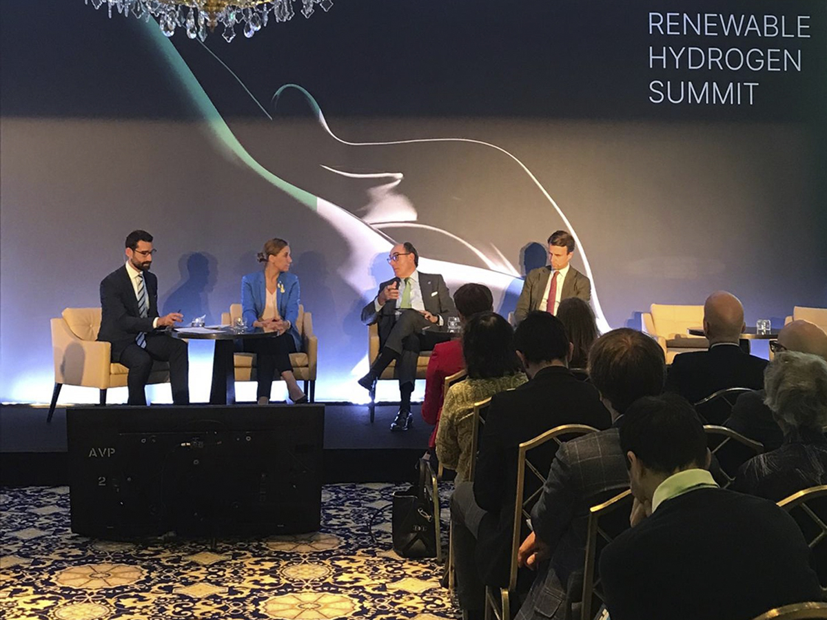 Galán (Iberdrola) pide impulsar las inversiones en hidrógeno verde