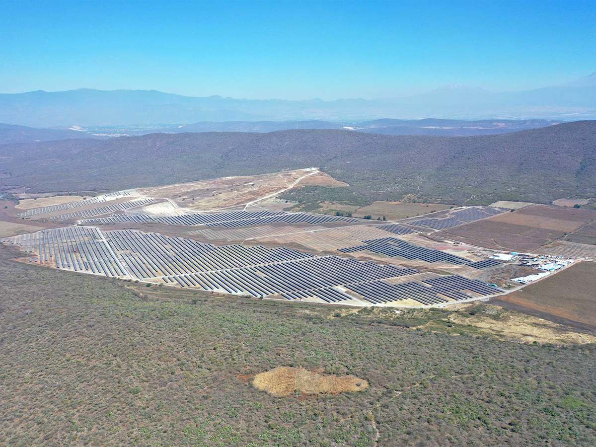 X-Elio hibrida su primera planta fotovoltaica con baterías en Chile