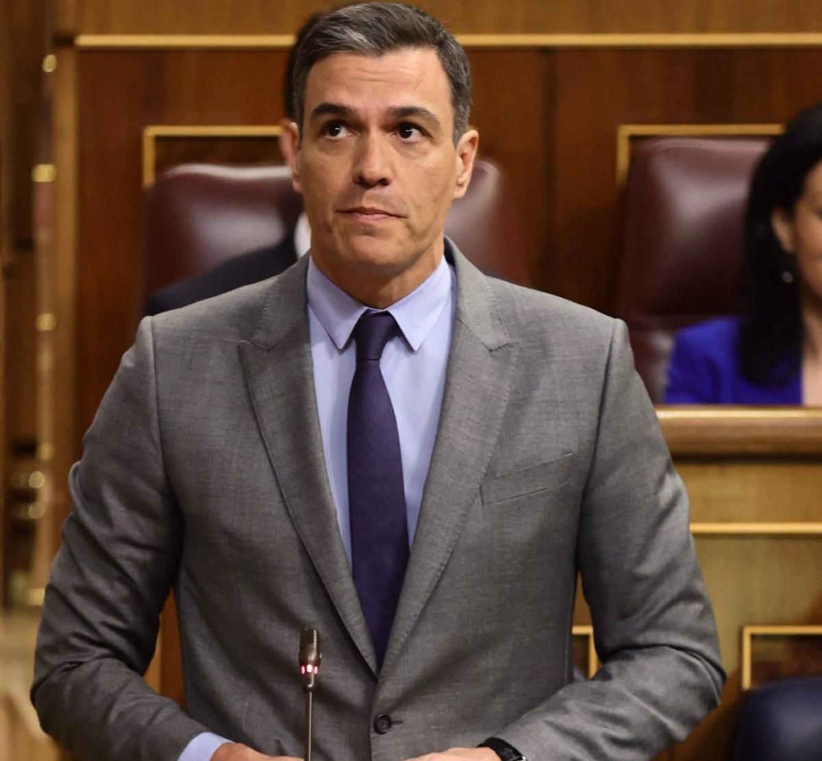 Sánchez anuncia que bajará el IVA de la luz del 10% al 5%