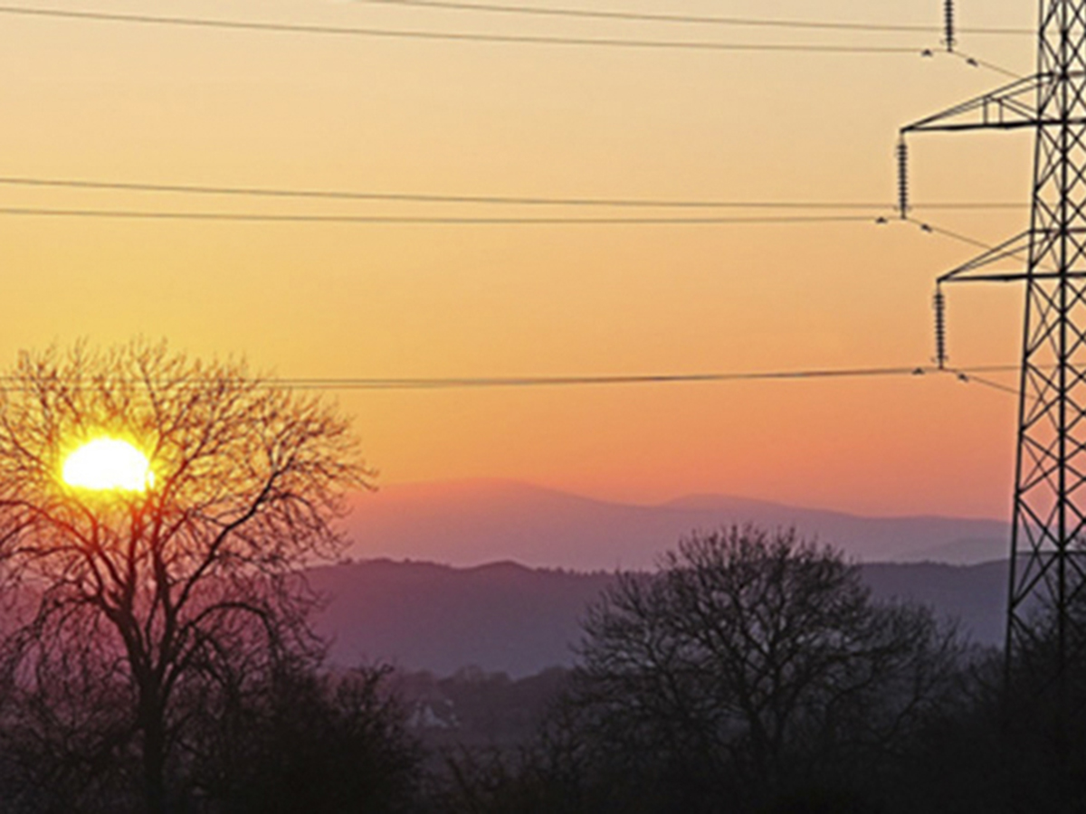 La tramitación del Fondo de Sostenibilidad del Sistema Eléctrico (FNSSE) se posterga