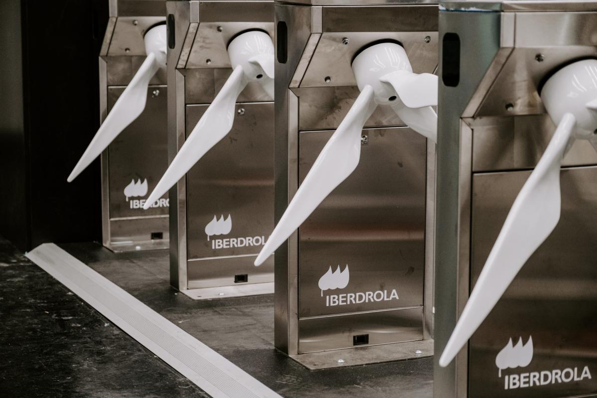 Iberdrola lleva la energía eólica subterránea al metro de París
