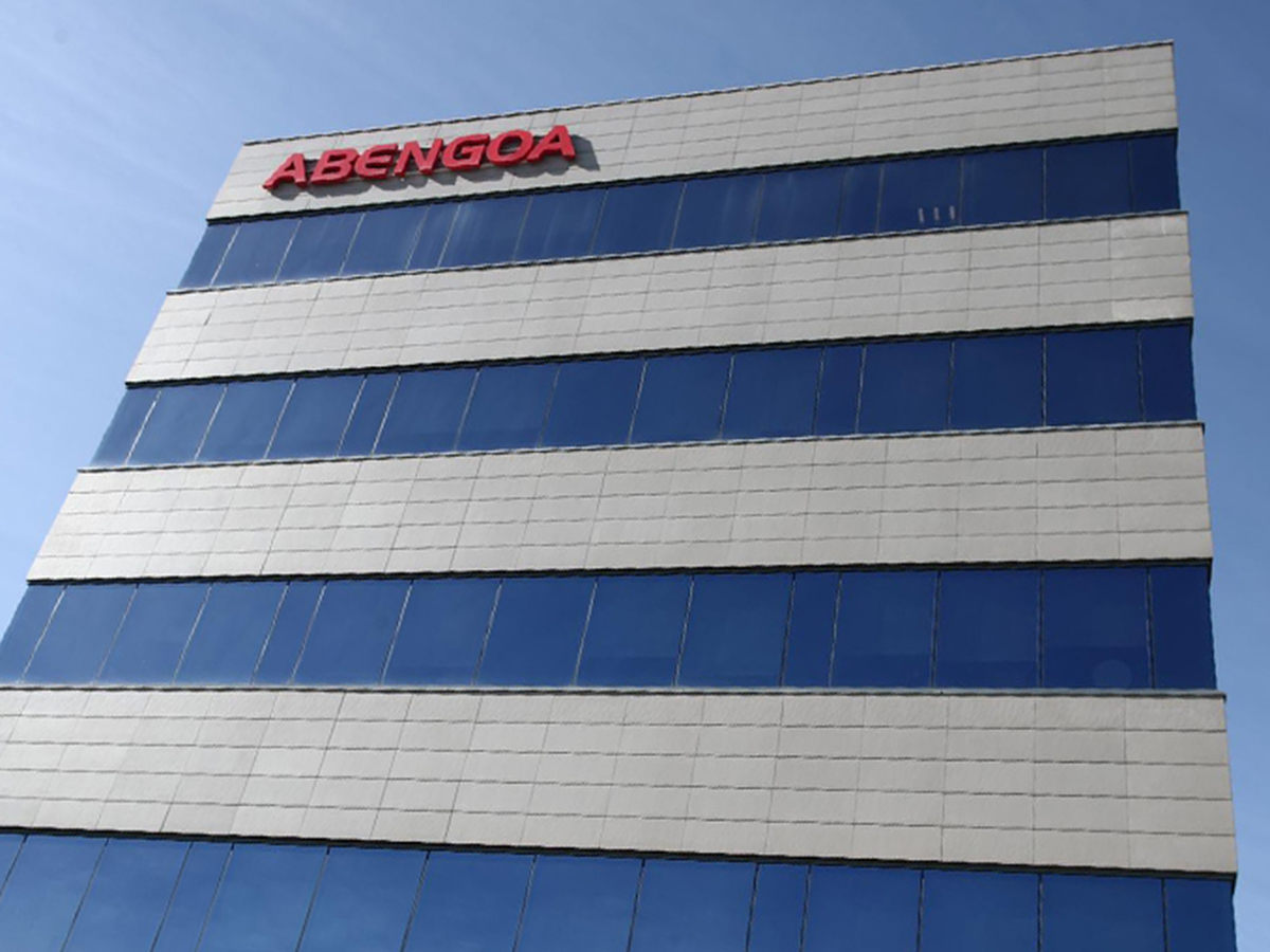 El Gobierno apoyará la oferta del juez para Abengoa