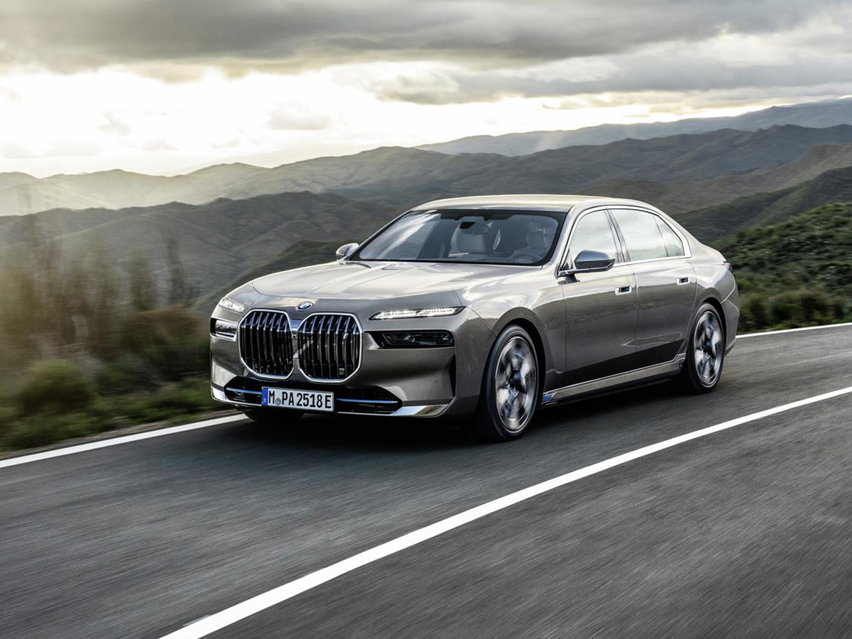 BMW lanzará en diciembre el nuevo Serie 7, que tendrá versiones eléctricas, plugin y de combustión