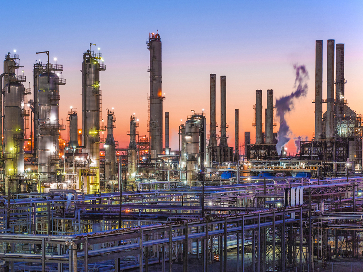 A toda máquina: el uso de las refinerías de EEUU superará el 90% de media en 2023 y 2024