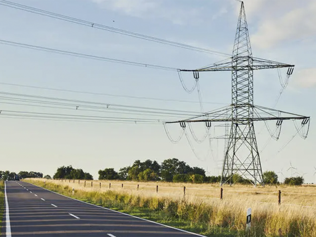 Eléctricas y fotovoltaicas piden a Bruselas más y mejores redes para su integración