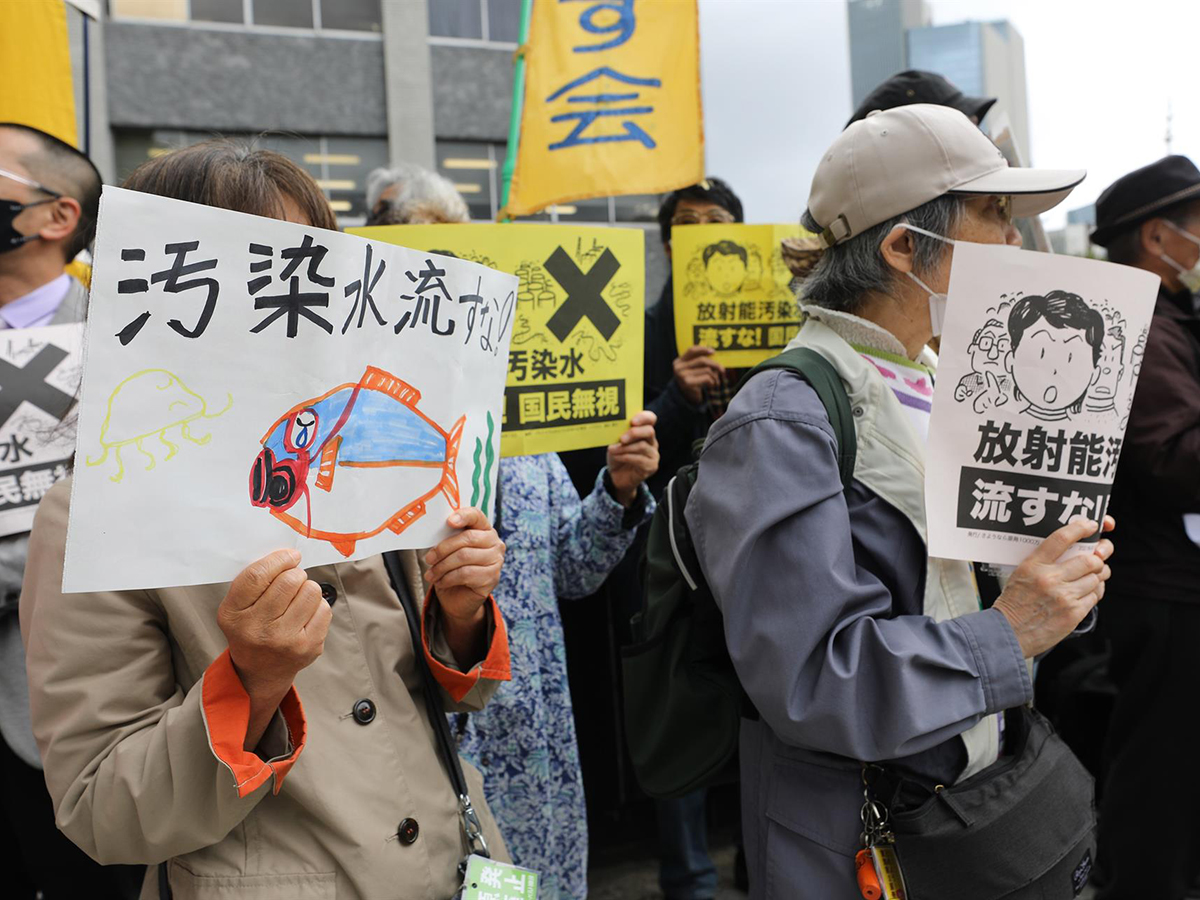 Los reguladores nucleares de Japón aprueban verter agua contaminada de Fukushima en el océano Pacífico