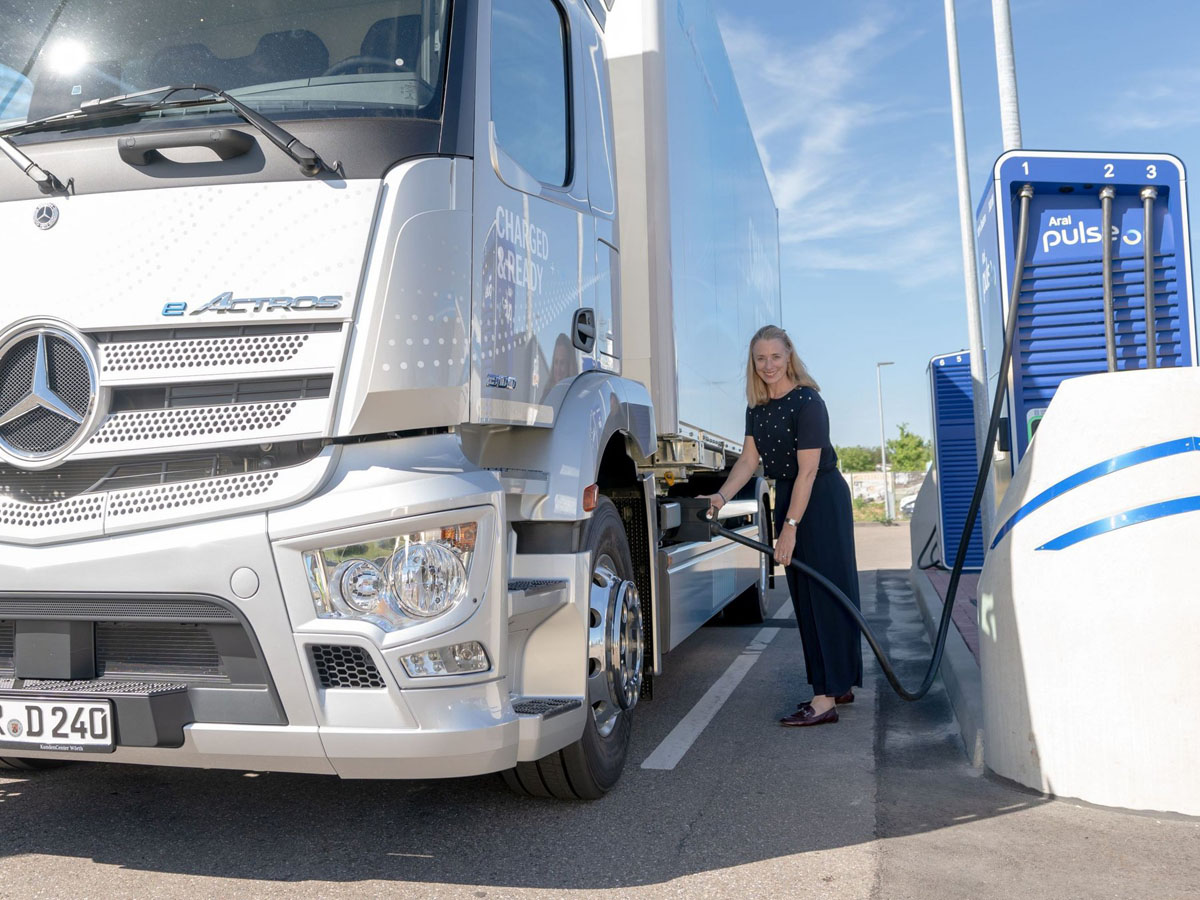 BP abre el primer cargador ultrarrápido para camiones en Alemania