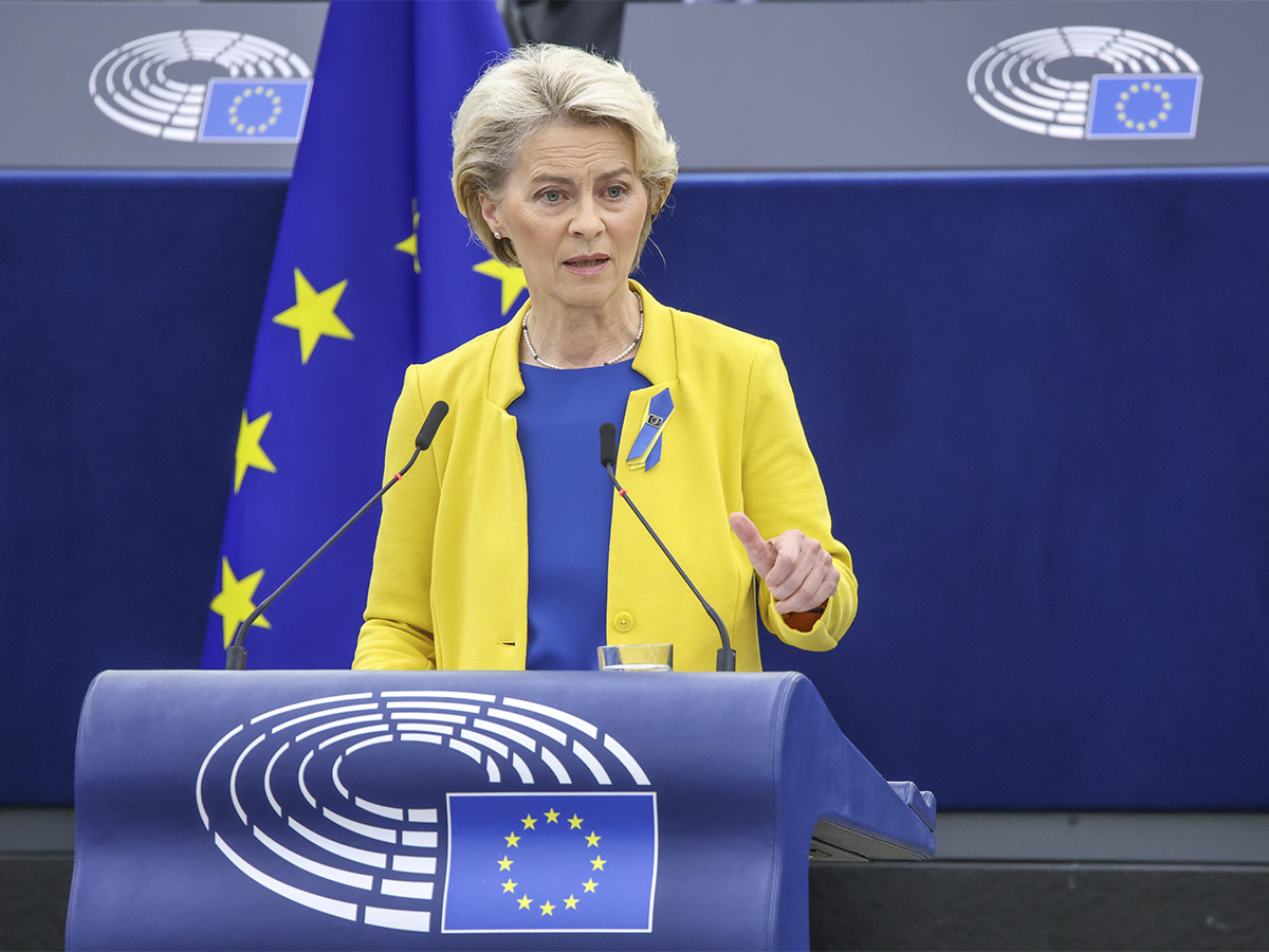 Von der Leyen pide determinación a la UE para mantener el pulso a Putin: "Las sanciones están para quedarse"