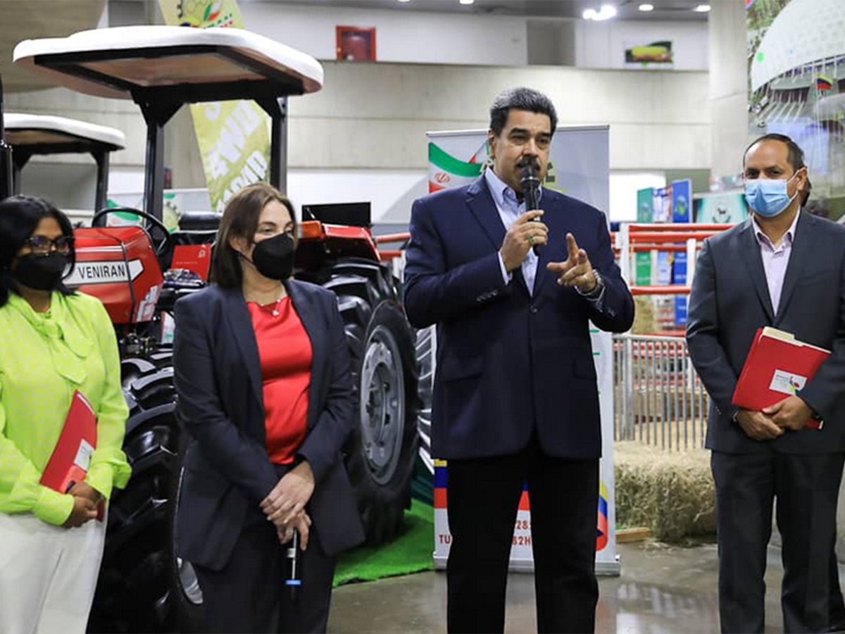 Venezuela e Irán instalan una mesa de trabajo para concretar las alianzas petroleras