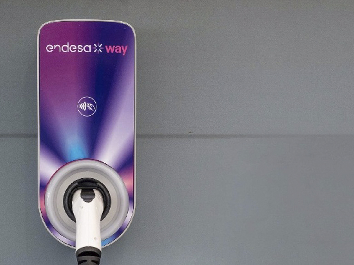 Endesa y B&B Hotels instalarán más de 100 puntos de recarga de vehículos eléctricos en 20 hoteles en España