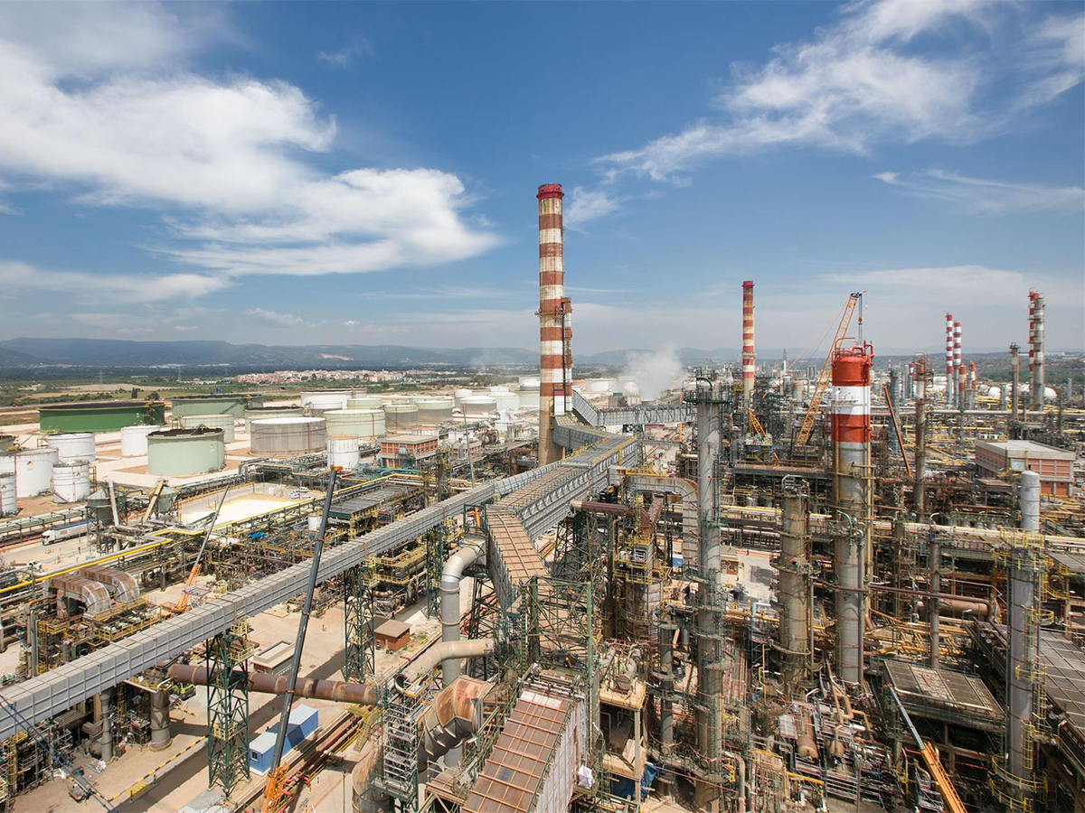 Repsol parará 53 días su refinería de Tarragona por trabajos de mantenimiento con un coste de 100 millones