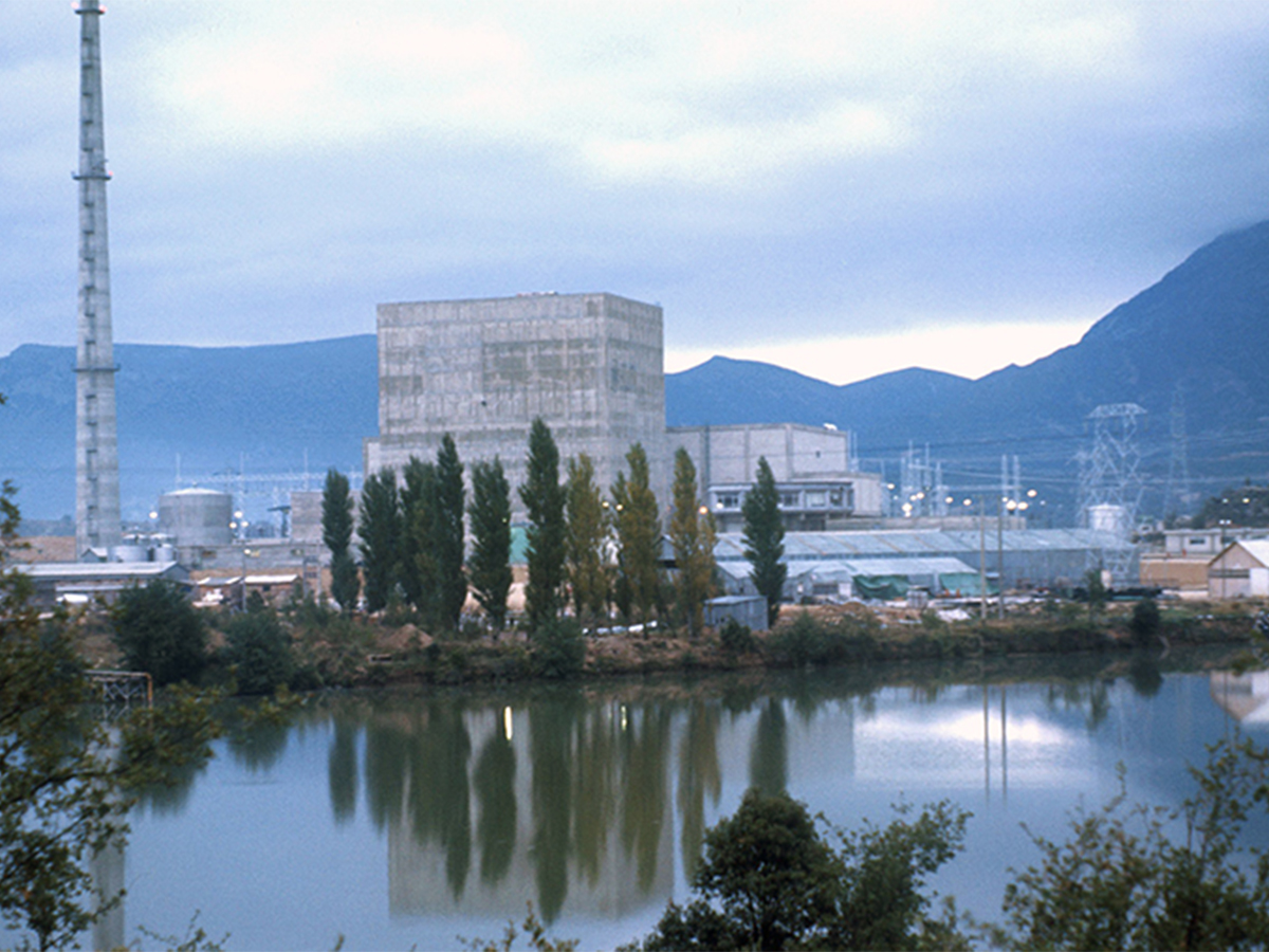 El Gobierno autoriza el desmantelamiento de la central nuclear de Garoña, parada en 2012