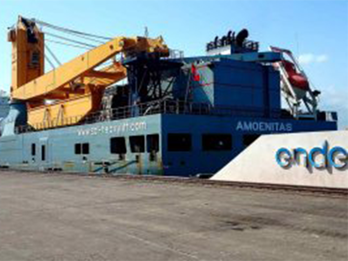 Endesa recibe los 4 tanques para su planta de GNL en la bahía de Algeciras