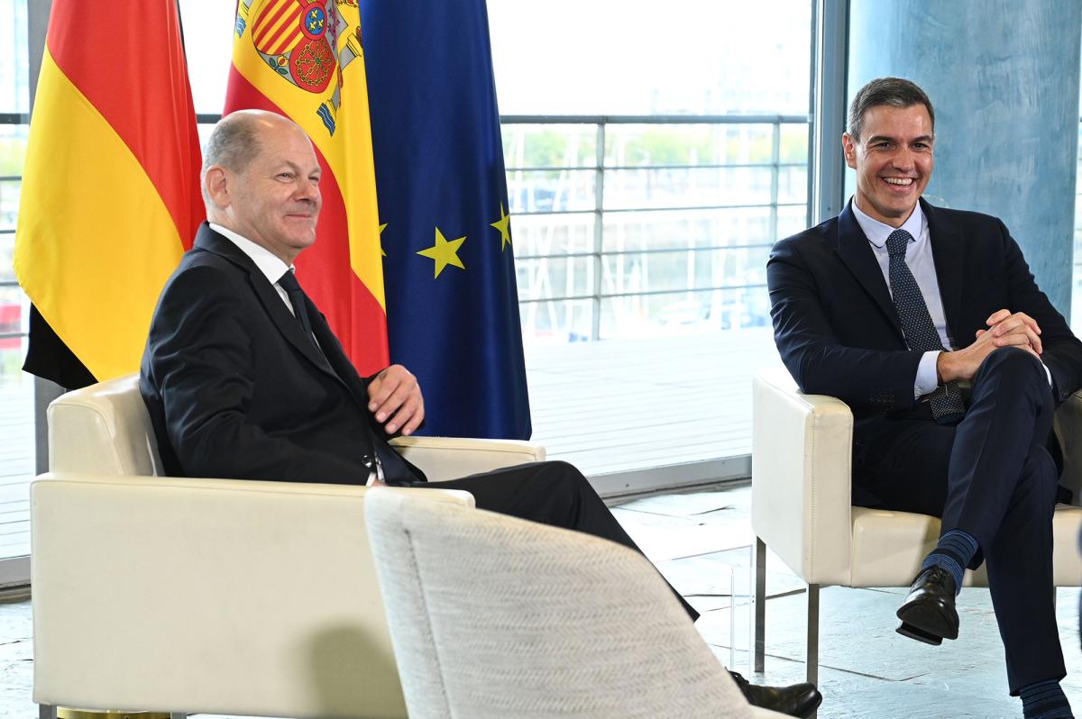 Pulso de Sánchez y Scholz a Macron para que esté operativo el gasoducto MidCat en 2025