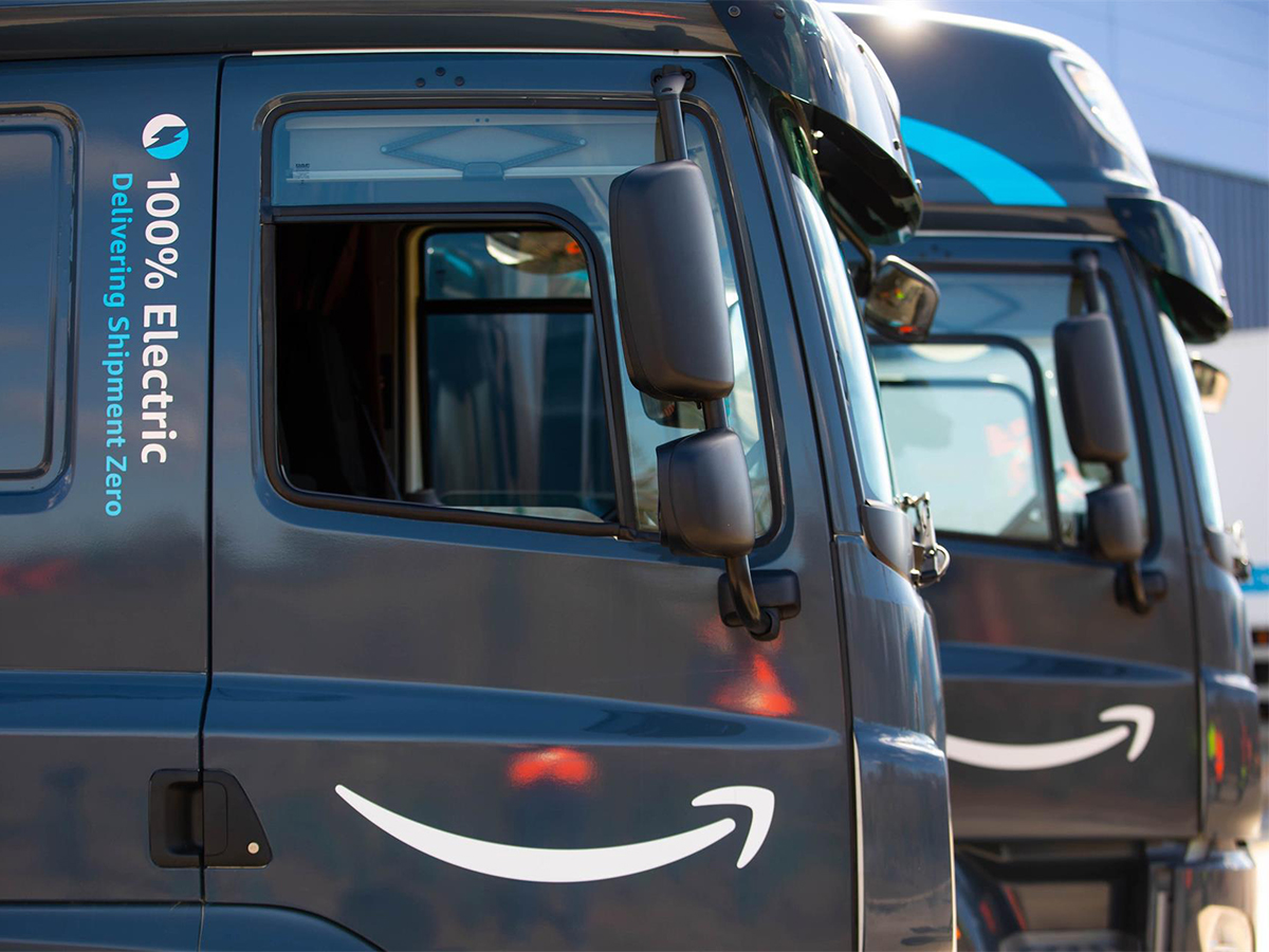 Amazon invertirá más de 1.000 millones en electrificar su red europea de transporte para reducir emisiones