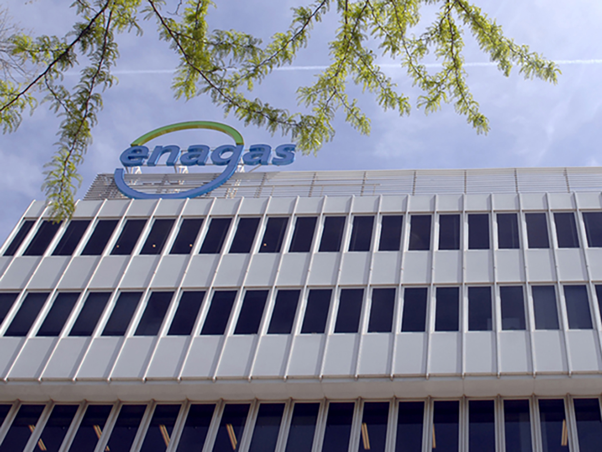 Enagás abonará el 21 de diciembre un dividendo a cuenta de 0,688 euros, un 1,17% más que el año pasado