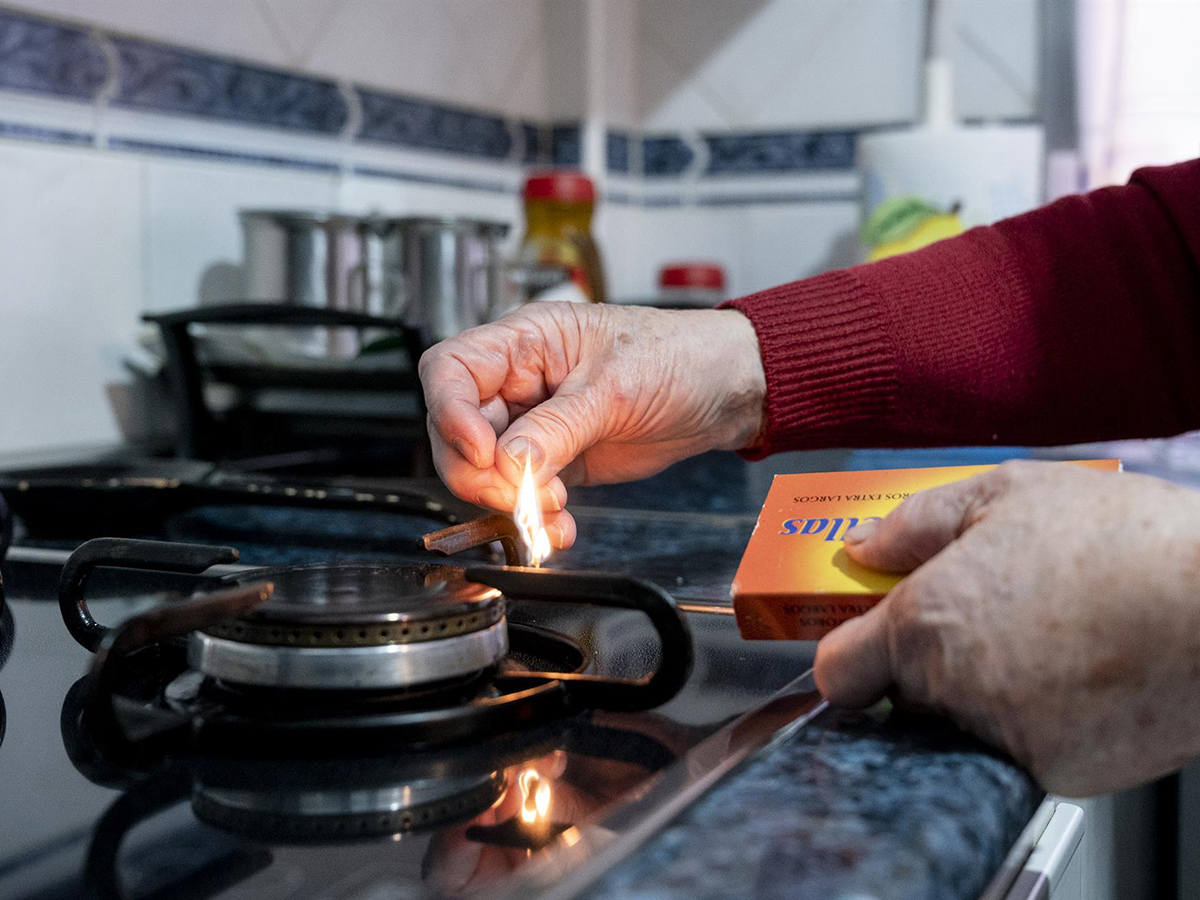 UGT FICA exige a la Comisión Europea rebajar el tope al gas, propuesto en 275 euros el megavatio por hora