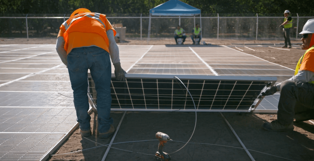 Erthos reduce los costes de instalación fotovoltaicos en un 20% montando los paneles directamente sobre el suelo