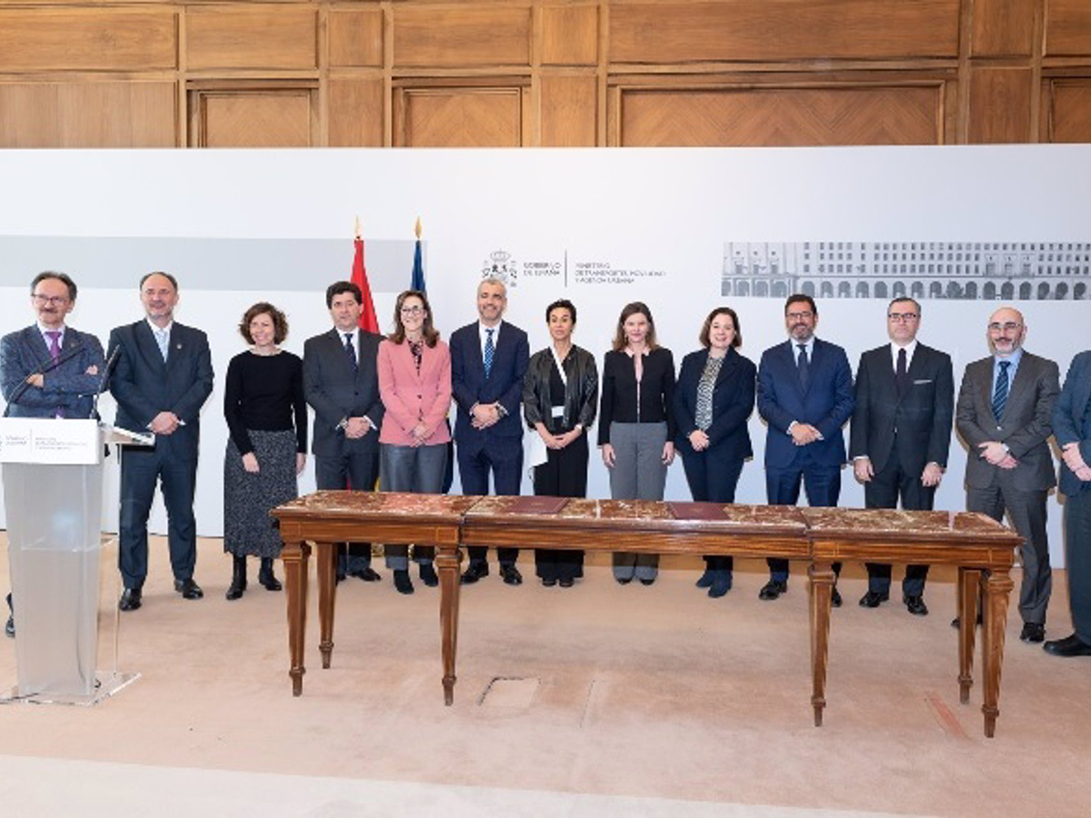 Gobierno, Aena y el transporte aéreo se alían para avanzar en la descarbonización con hidrógeno verde