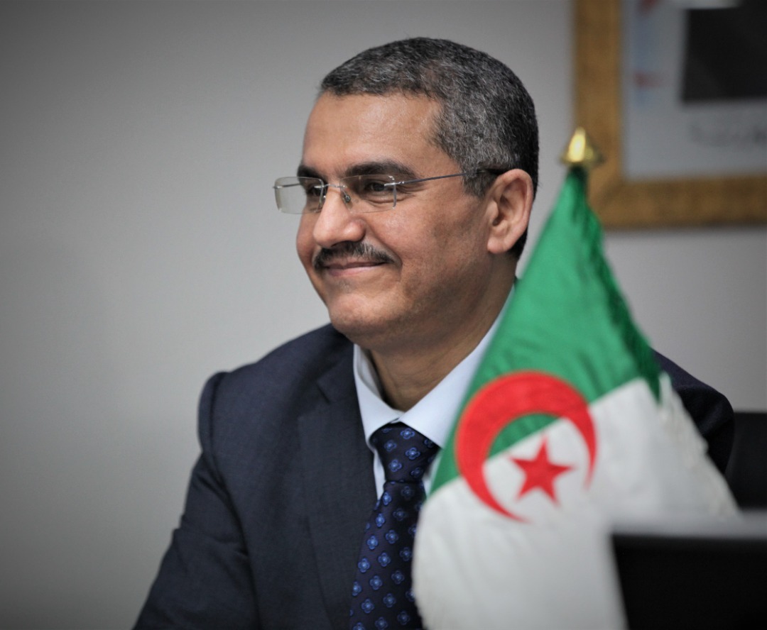 El presidente de Argelia cesa fulminantemente al director general de Sonatrach