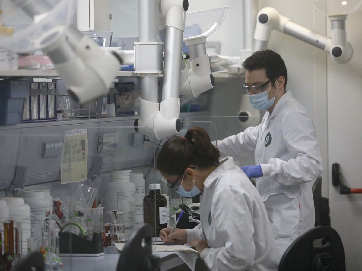 Bruselas detalla las 150 acciones a aplicar por la industria química para hacerla más verde y digital