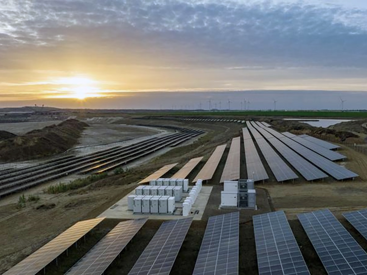RWE comienza a construir una planta fotovoltaica de 92 MW en España