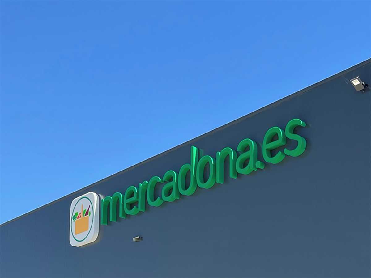 Mercadona invierte 21 millones en puntos de recarga para vehículos eléctricos