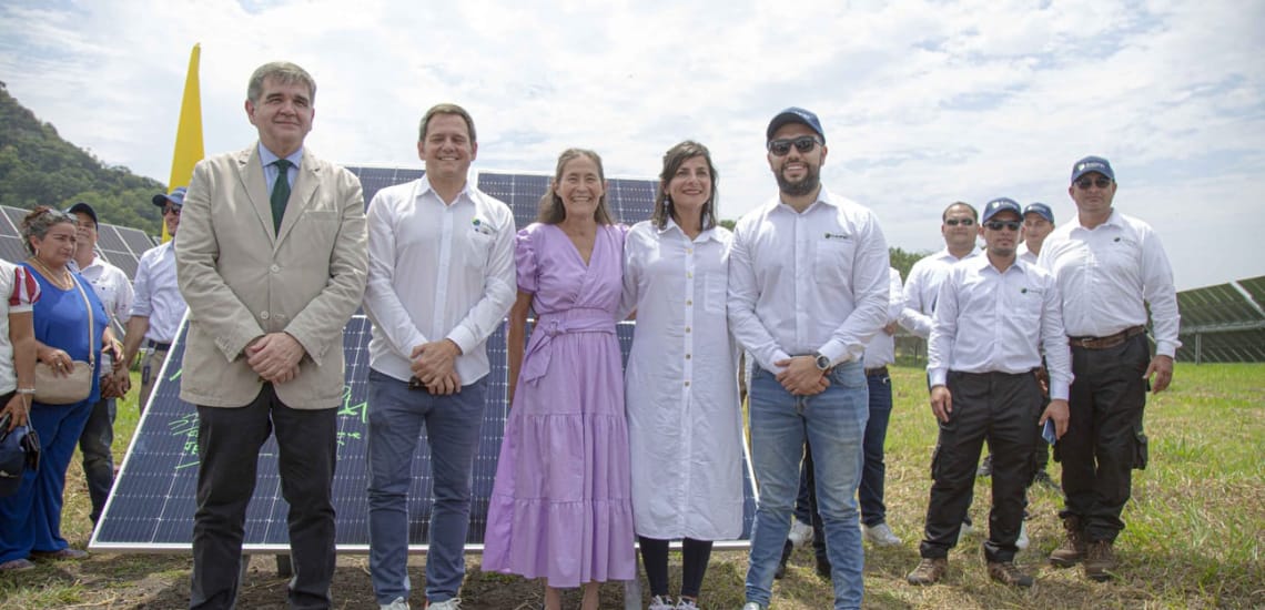 Grenergy inaugura en Colombia tres plantas solares de 37 MW