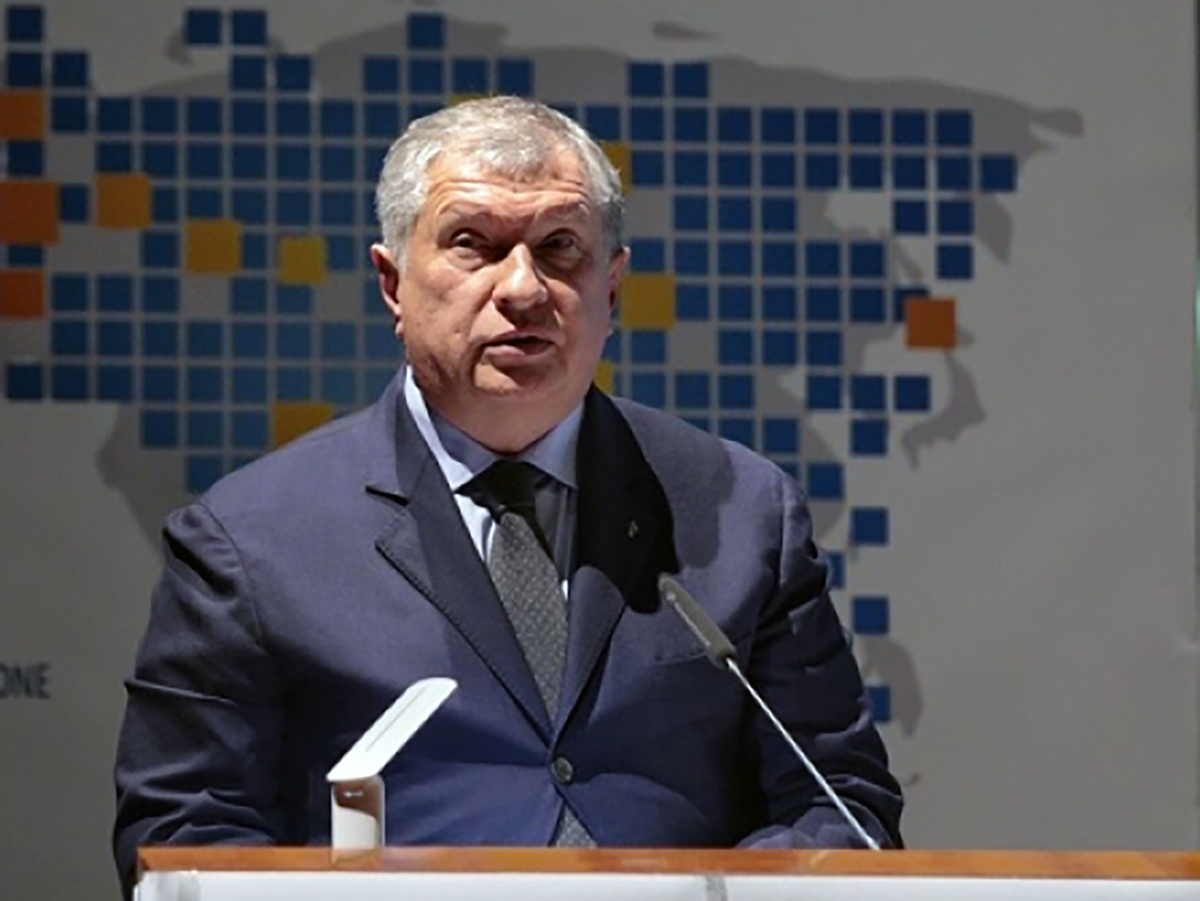 Rosneft aumentará en un 5 % la extracción y reanuda las operaciones en Sajalín-1