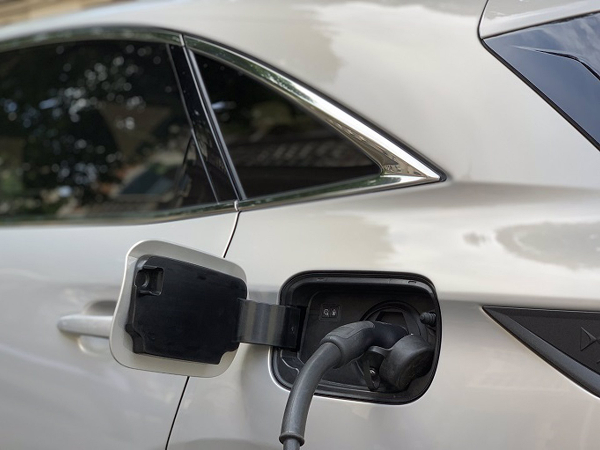 Los vehículos eléctricos ganan cada vez más peso en las ventas de coches en Europa